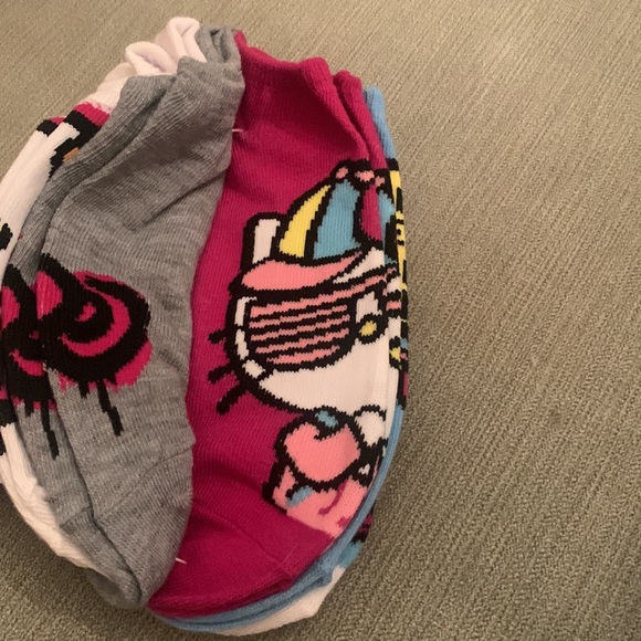 Set of five Hello Kitty socks - Picture 3 of 5